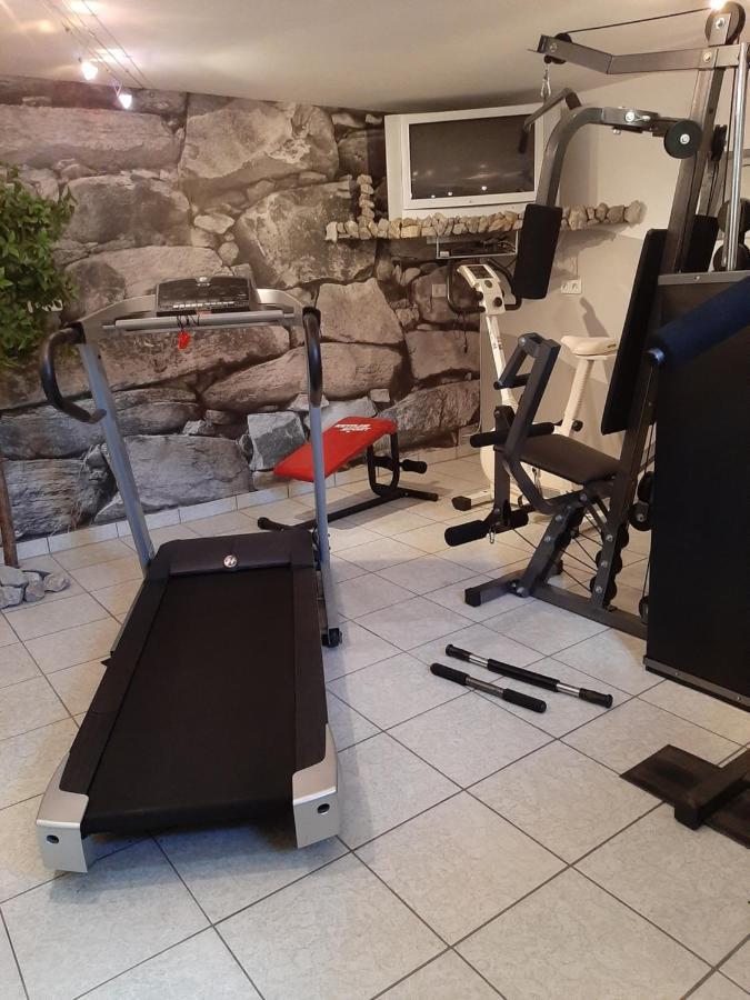 Ferienwohnung Fitness Entspannung Sauna Im Westerwald Derschen Bagian luar foto