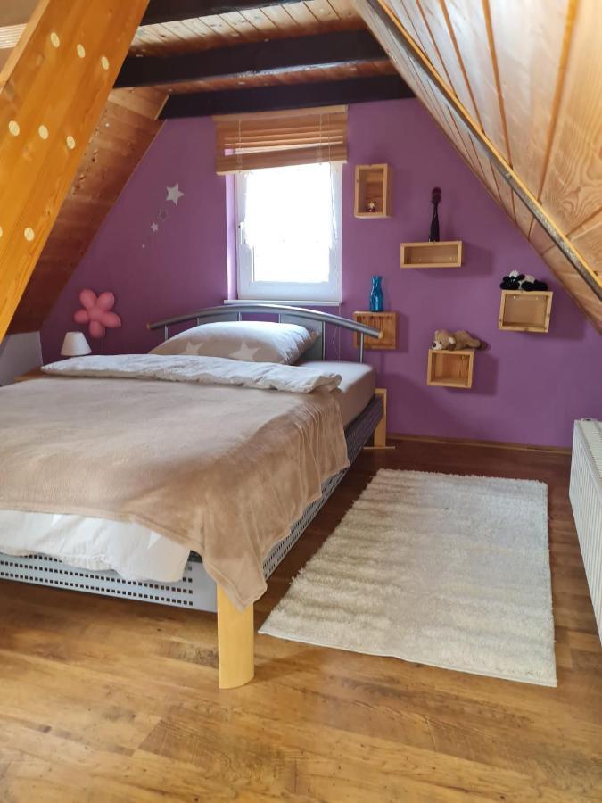 Ferienwohnung Fitness Entspannung Sauna Im Westerwald Derschen Bagian luar foto