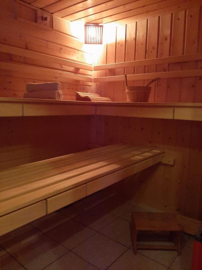Ferienwohnung Fitness Entspannung Sauna Im Westerwald Derschen Bagian luar foto