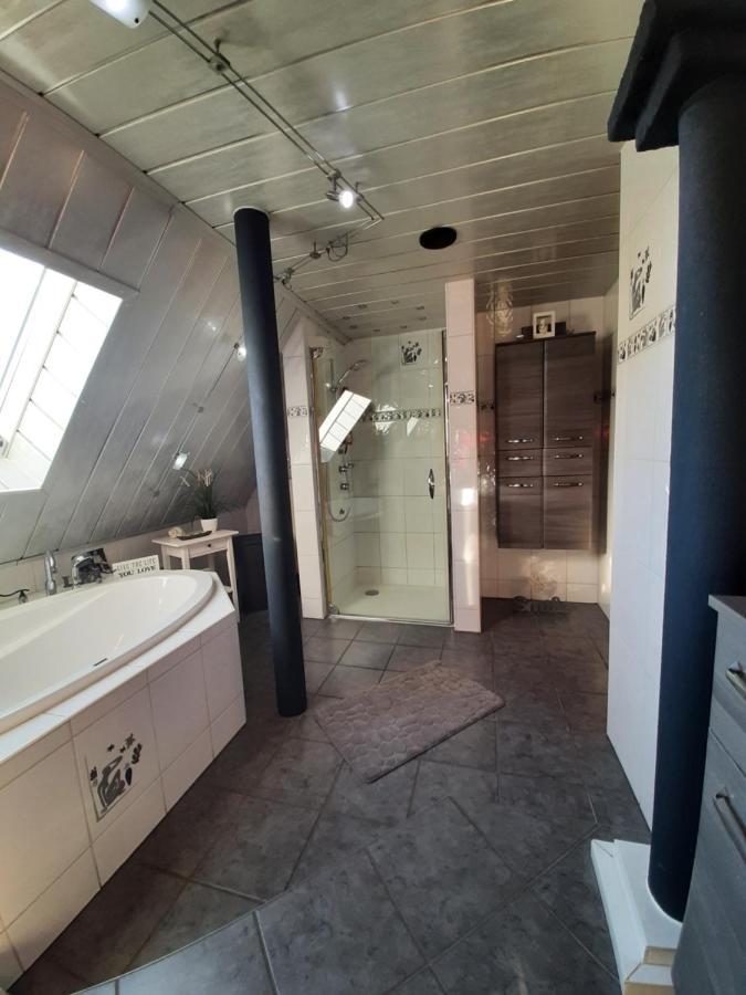 Ferienwohnung Fitness Entspannung Sauna Im Westerwald Derschen Bagian luar foto