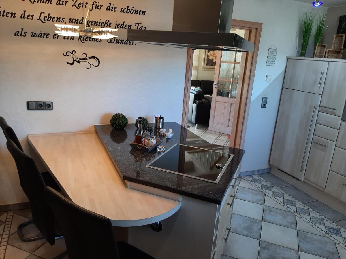 Ferienwohnung Fitness Entspannung Sauna Im Westerwald Derschen Bagian luar foto