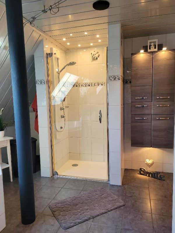 Ferienwohnung Fitness Entspannung Sauna Im Westerwald Derschen Bagian luar foto