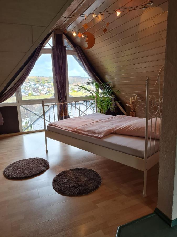 Ferienwohnung Fitness Entspannung Sauna Im Westerwald Derschen Bagian luar foto