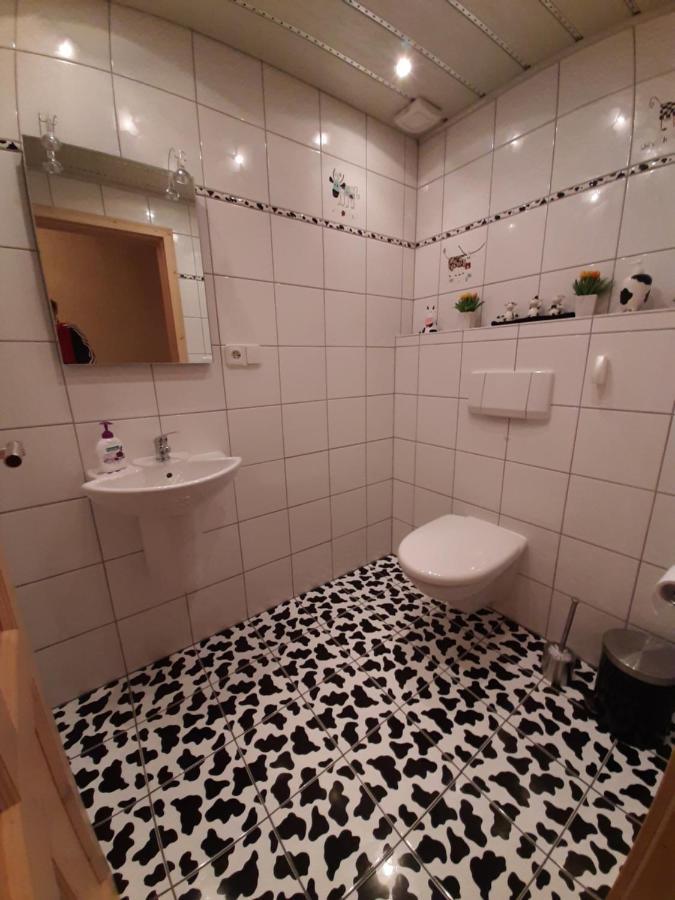 Ferienwohnung Fitness Entspannung Sauna Im Westerwald Derschen Bagian luar foto