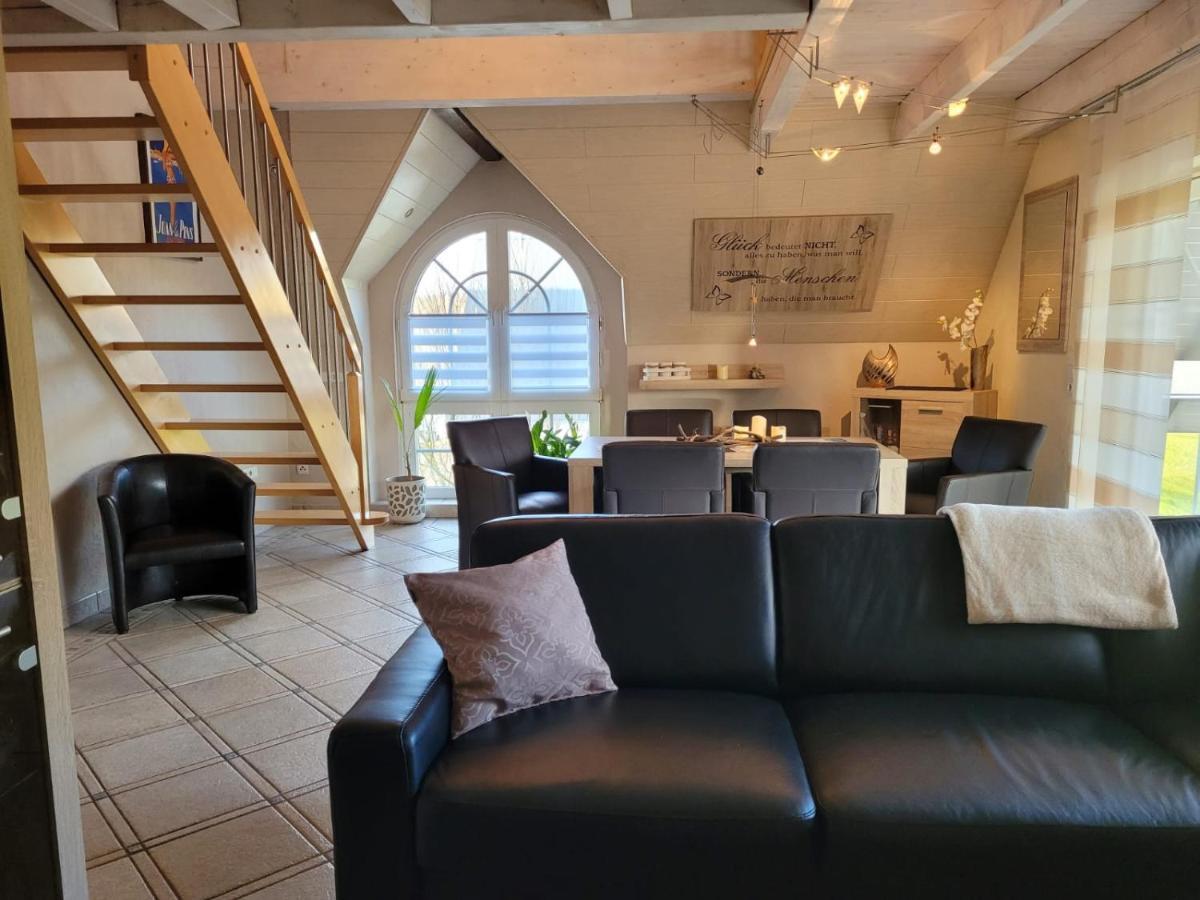 Ferienwohnung Fitness Entspannung Sauna Im Westerwald Derschen Bagian luar foto